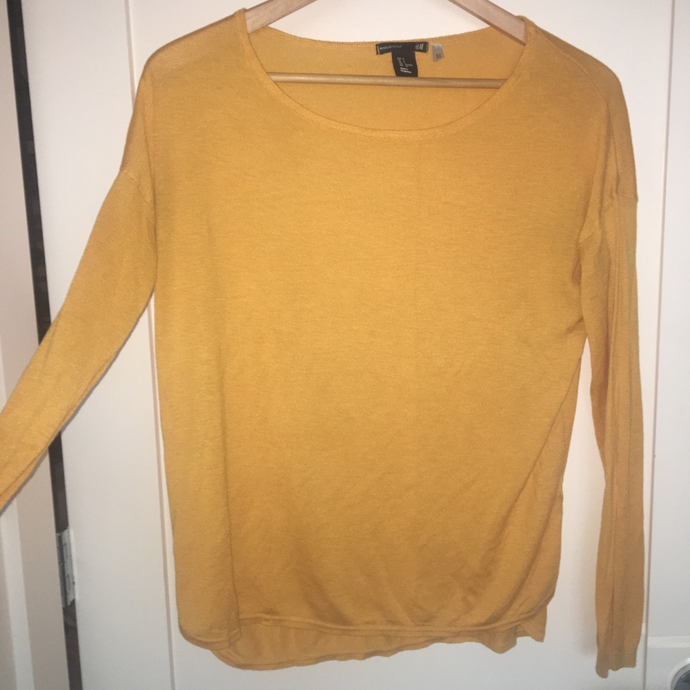 Yellow boat neck sweater